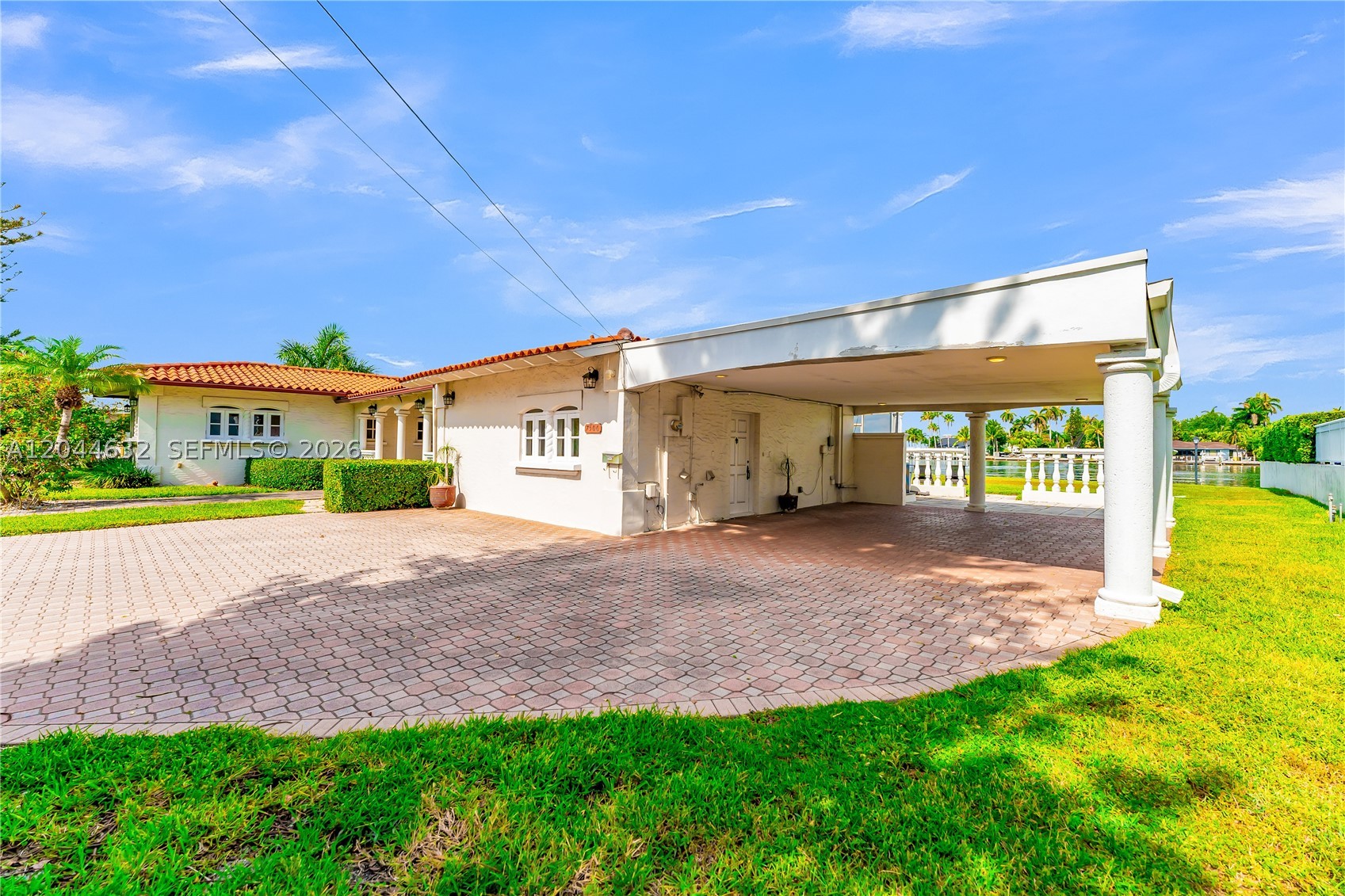 TREASURE ISLAND - Residential