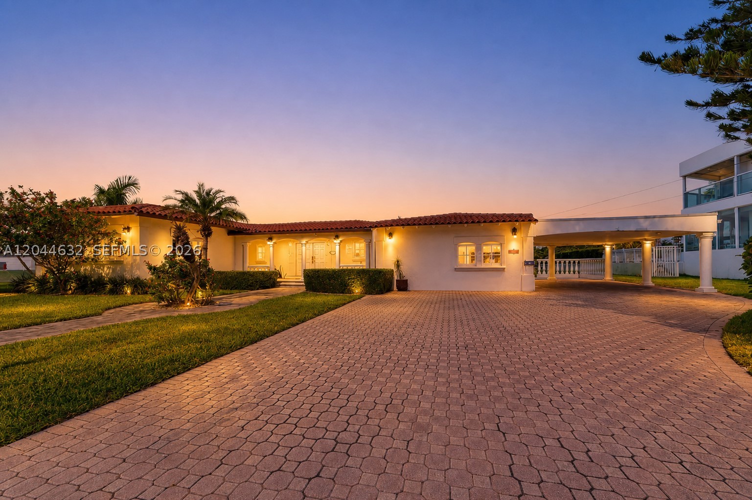 TREASURE ISLAND - Residential