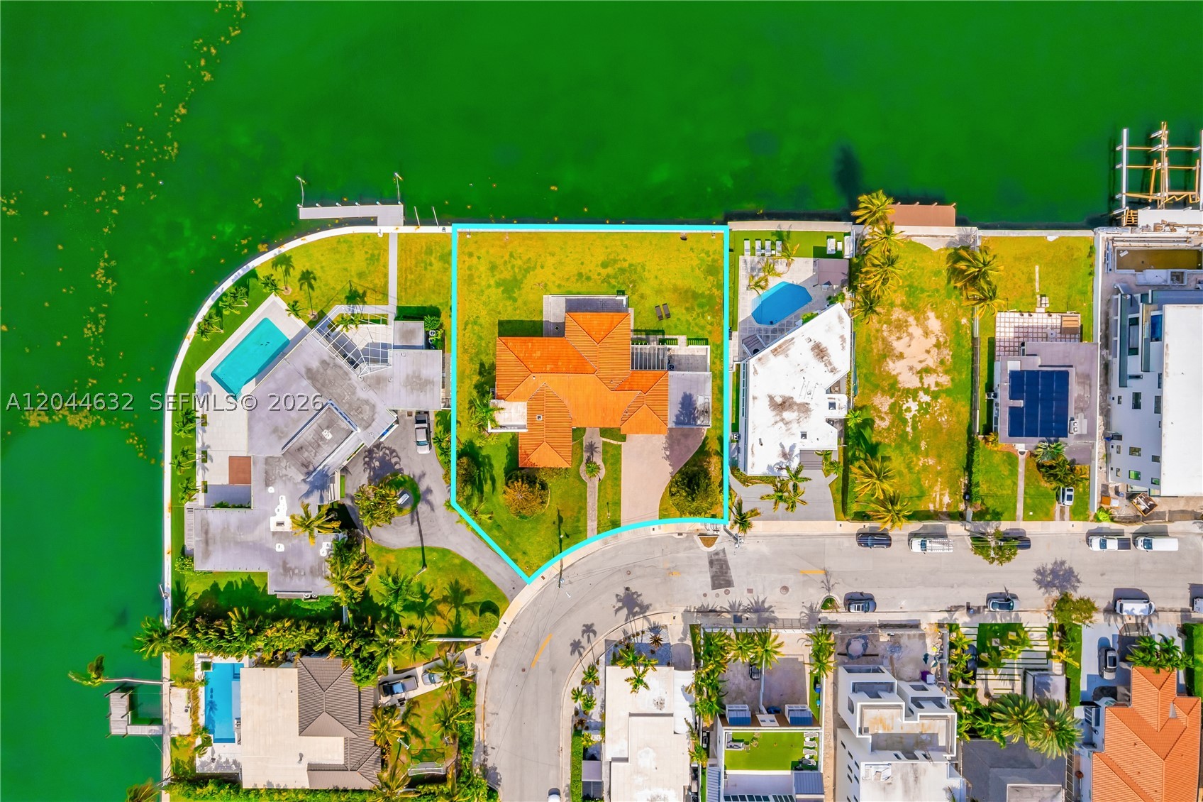TREASURE ISLAND - Residential