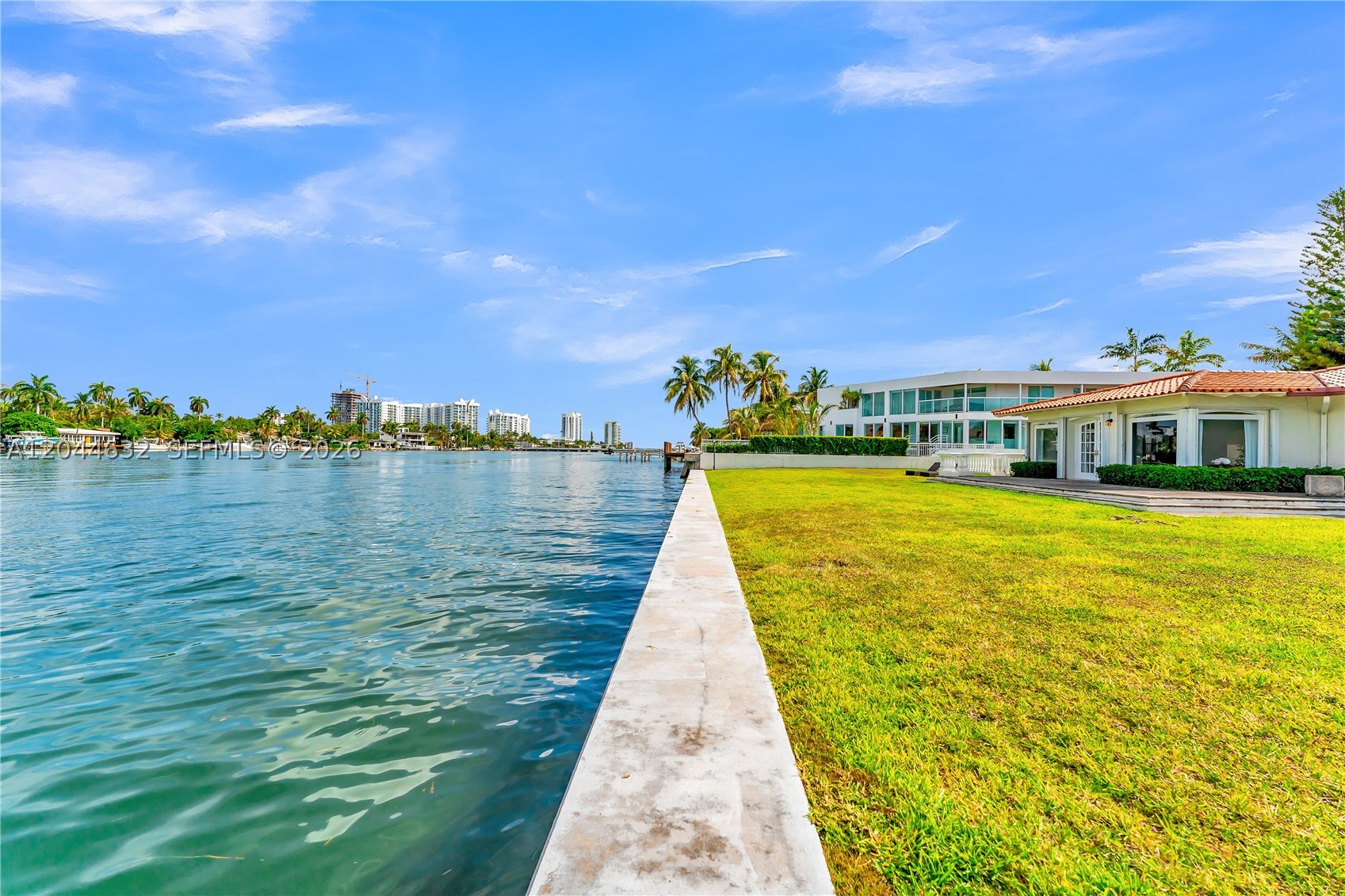TREASURE ISLAND - Residential