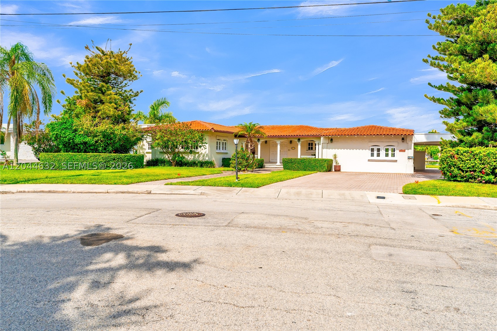 TREASURE ISLAND - Residential