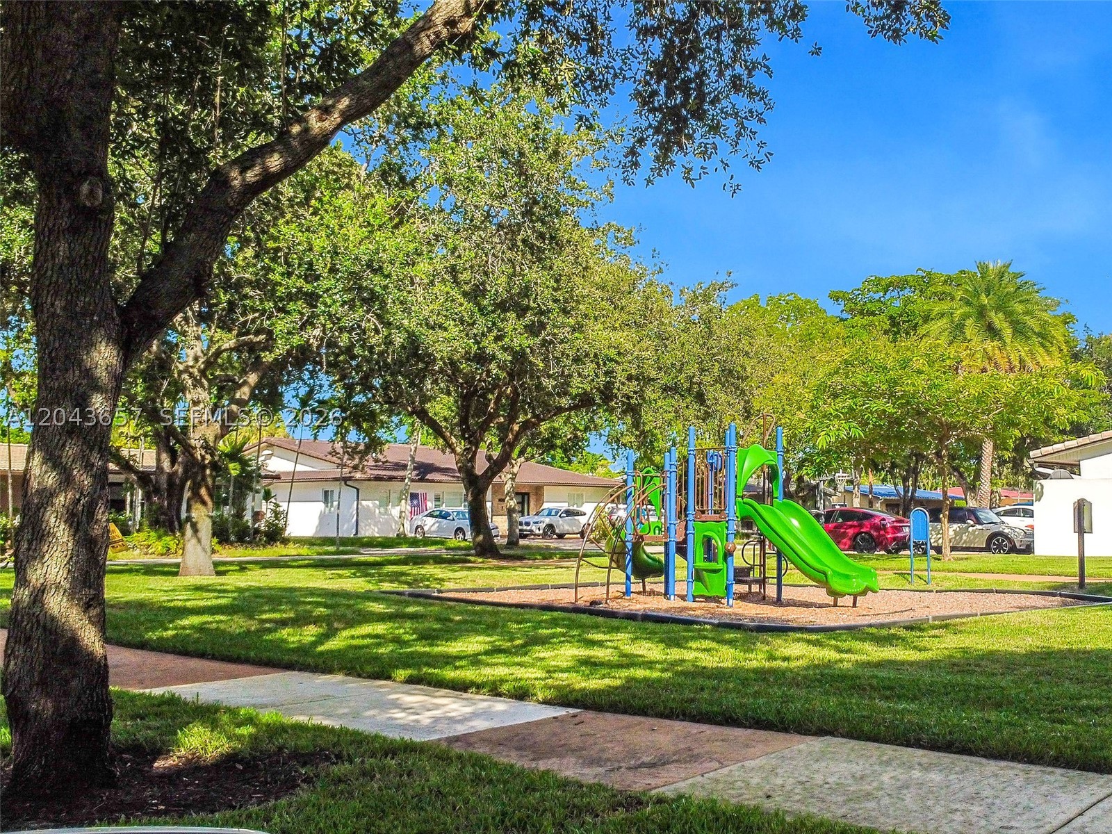 MIAMI LAKES SEC 2 - Residential