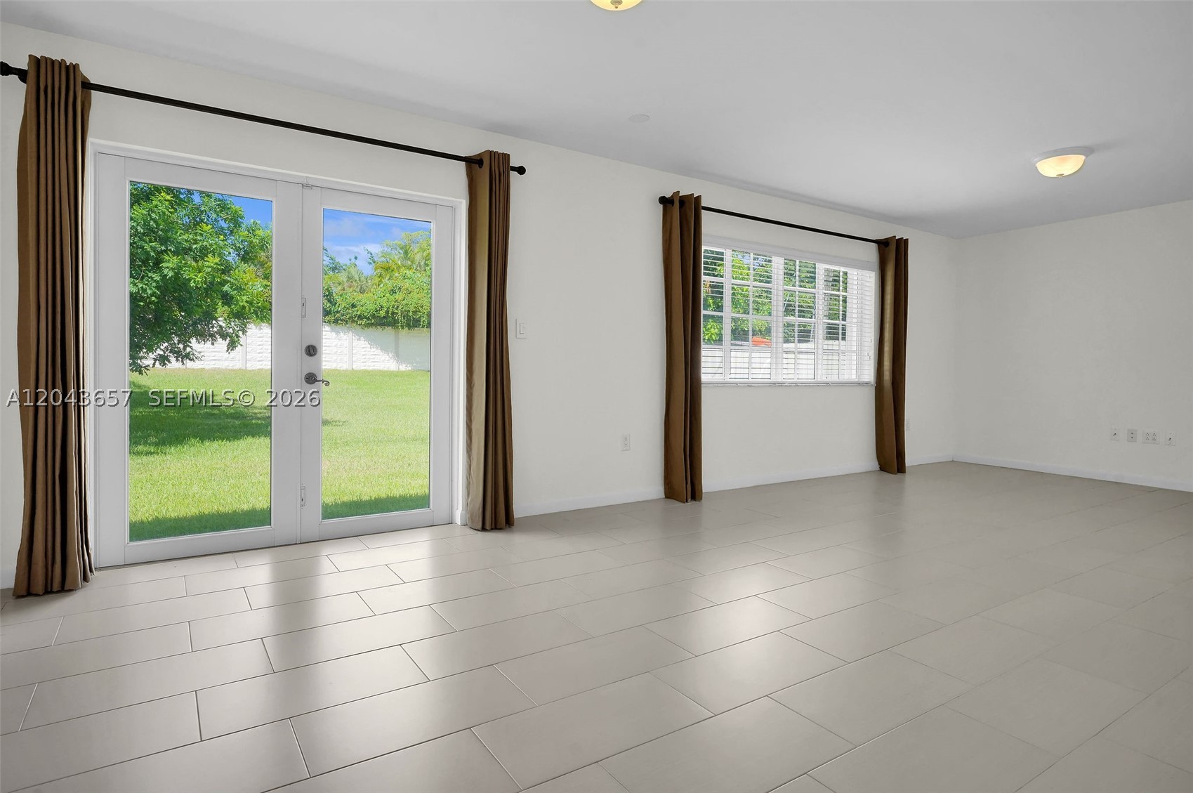 MIAMI LAKES SEC 2 - Residential
