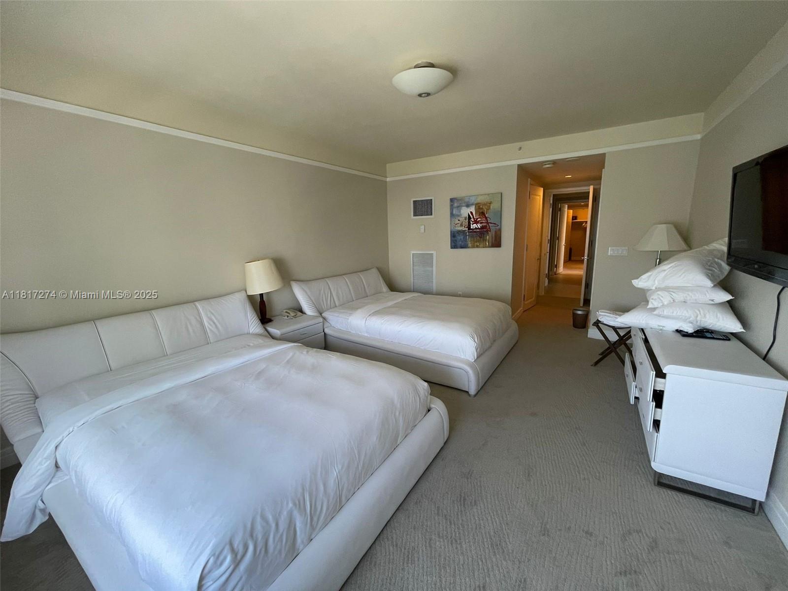 MILLENNIUM TOWER CONDOMIN - Residential Lease