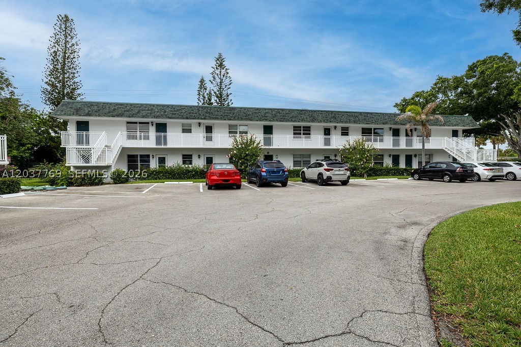 VISTA HARBOR CONDO BLDGS - Residential Lease