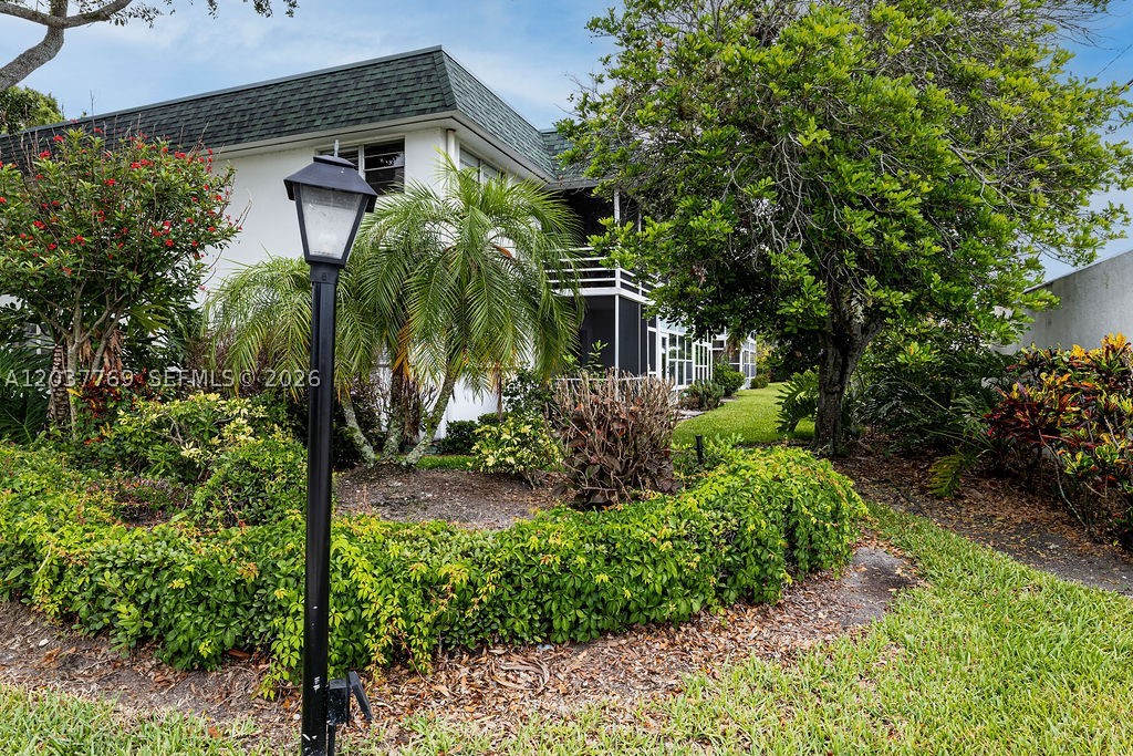 VISTA HARBOR CONDO BLDGS - Residential Lease