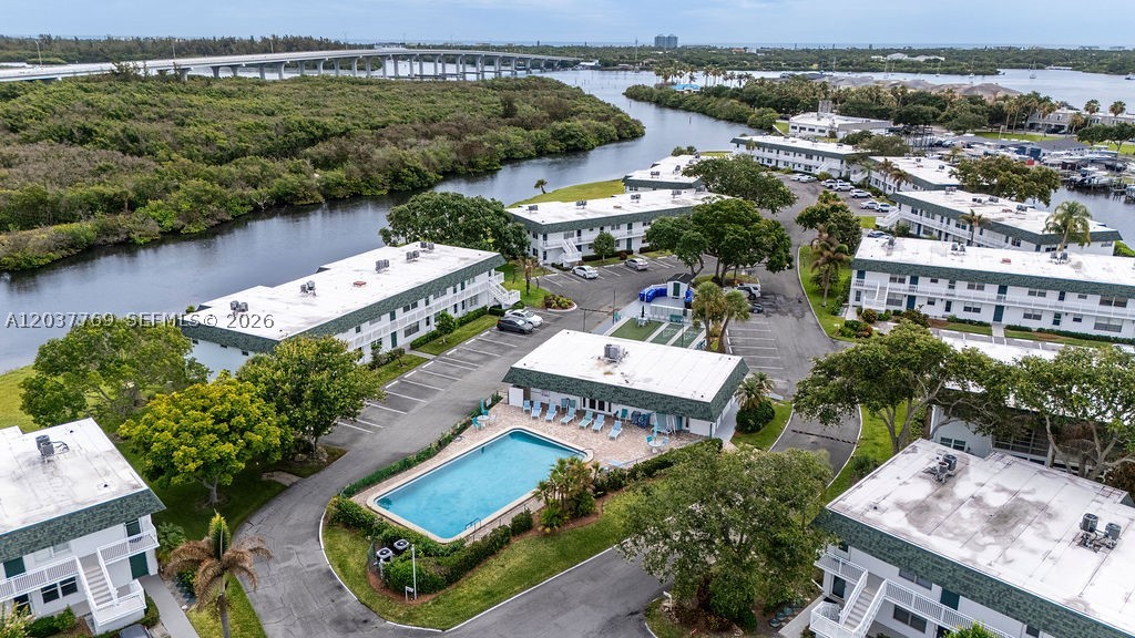 VISTA HARBOR CONDO BLDGS - Residential Lease