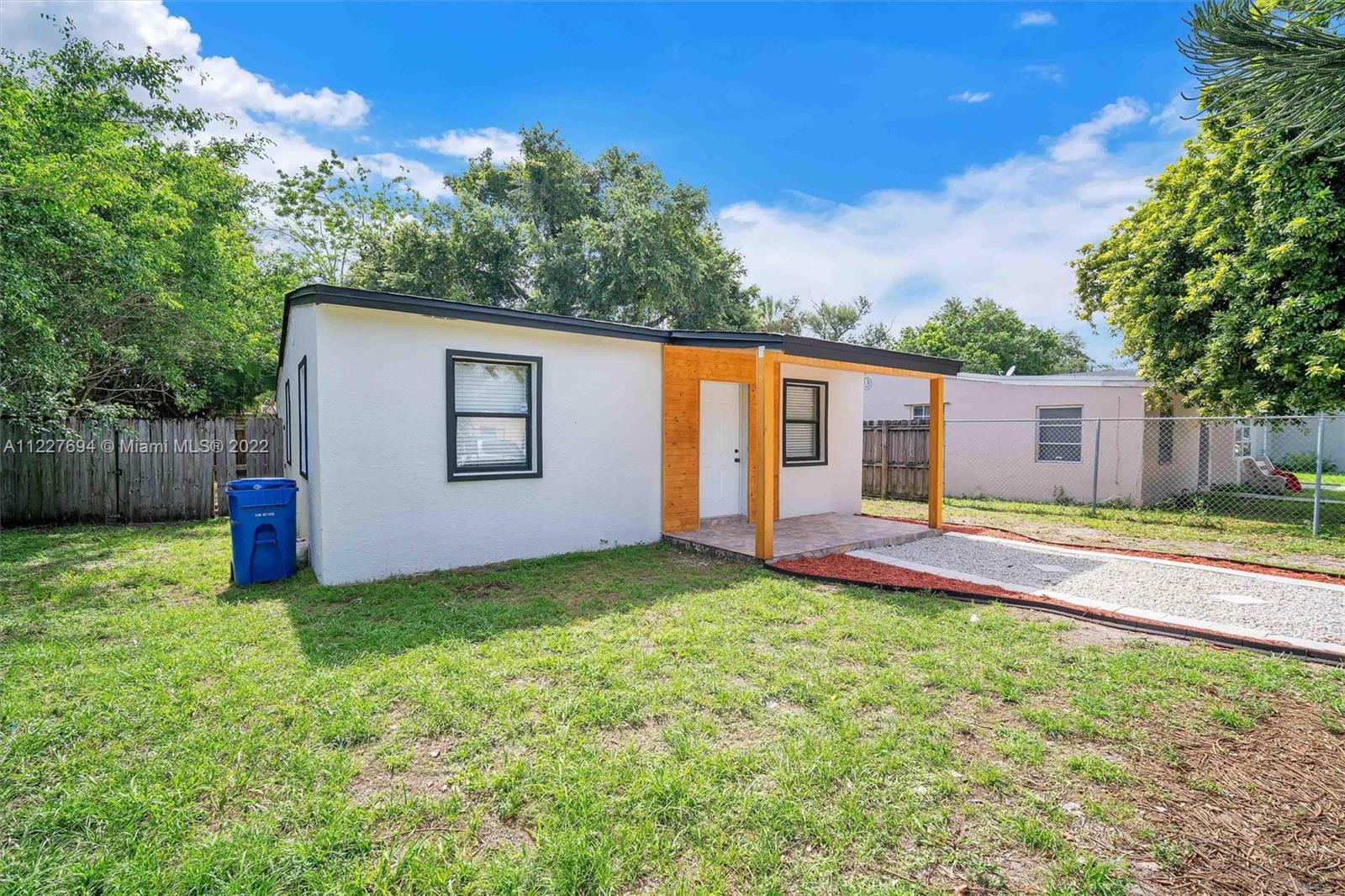 LOCATION, LOCATION, LOCATION!!! This single family home is located in the growing area of the most desirable area of Fort Lauderdale, close to Las Olas stores, restaurants, cafes, and Art galleries. Inspection 5 days only. Amazing unit, fully renovated. Amazing opportunity for investors, new homeowners, or those who want to upgrade.