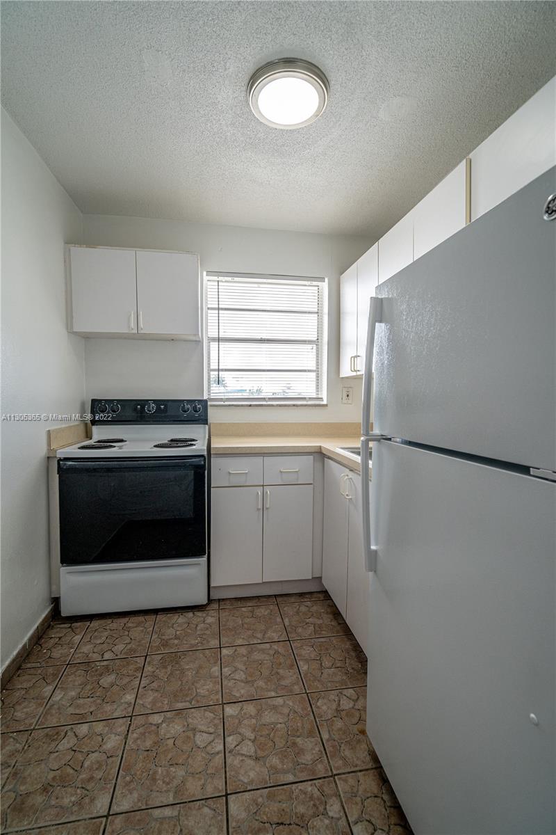 ENCLAVE TOWER CONDO - Residential Lease