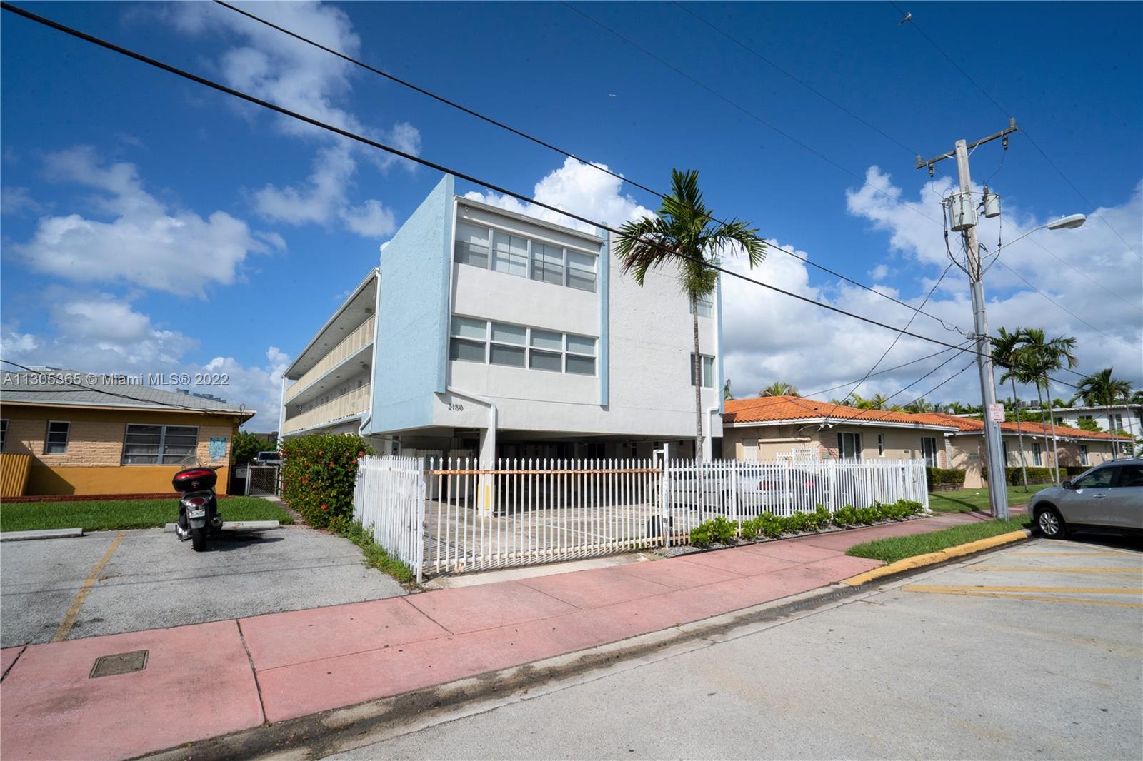 ENCLAVE TOWER CONDO - Residential Lease