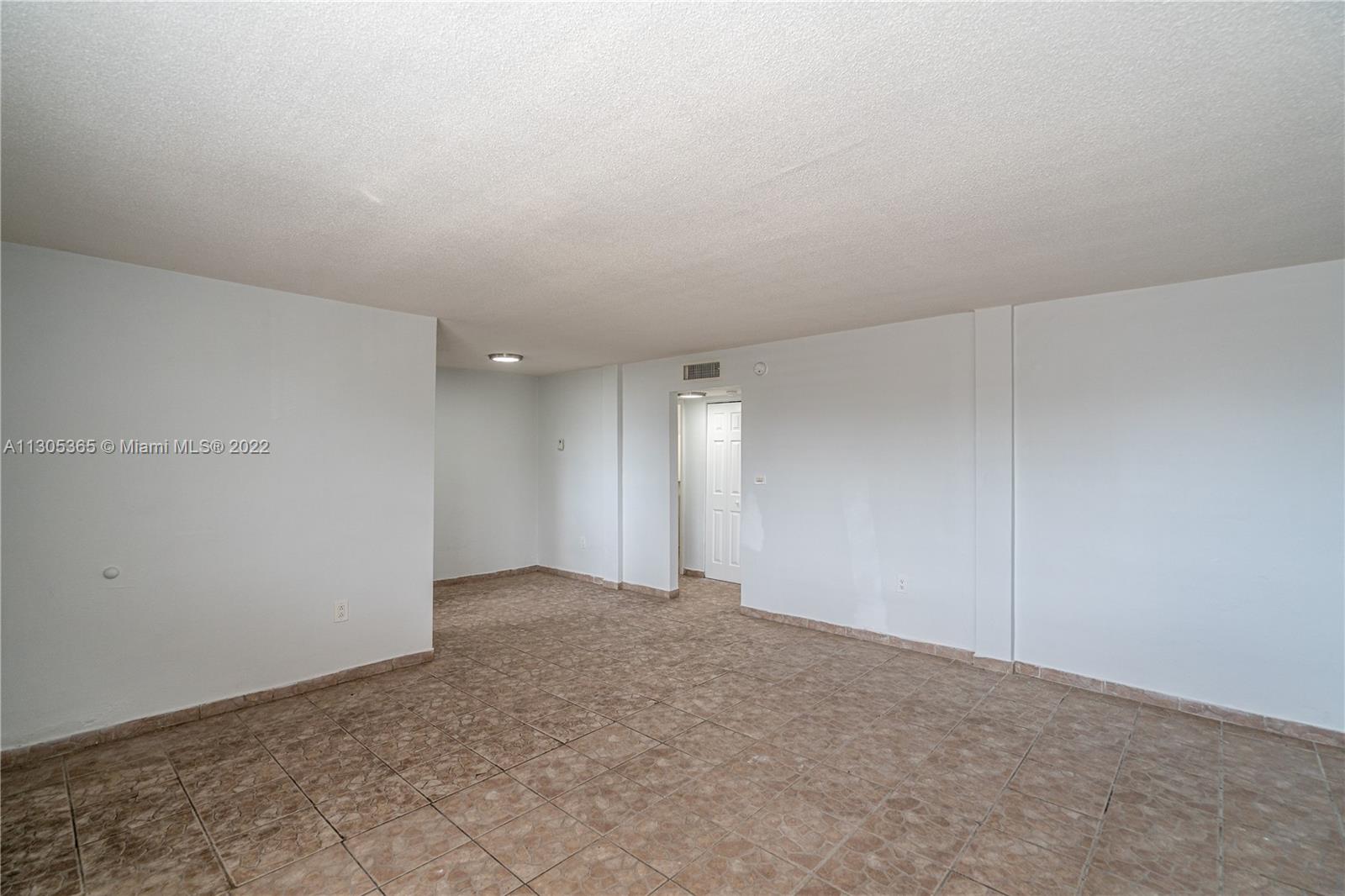 ENCLAVE TOWER CONDO - Residential Lease
