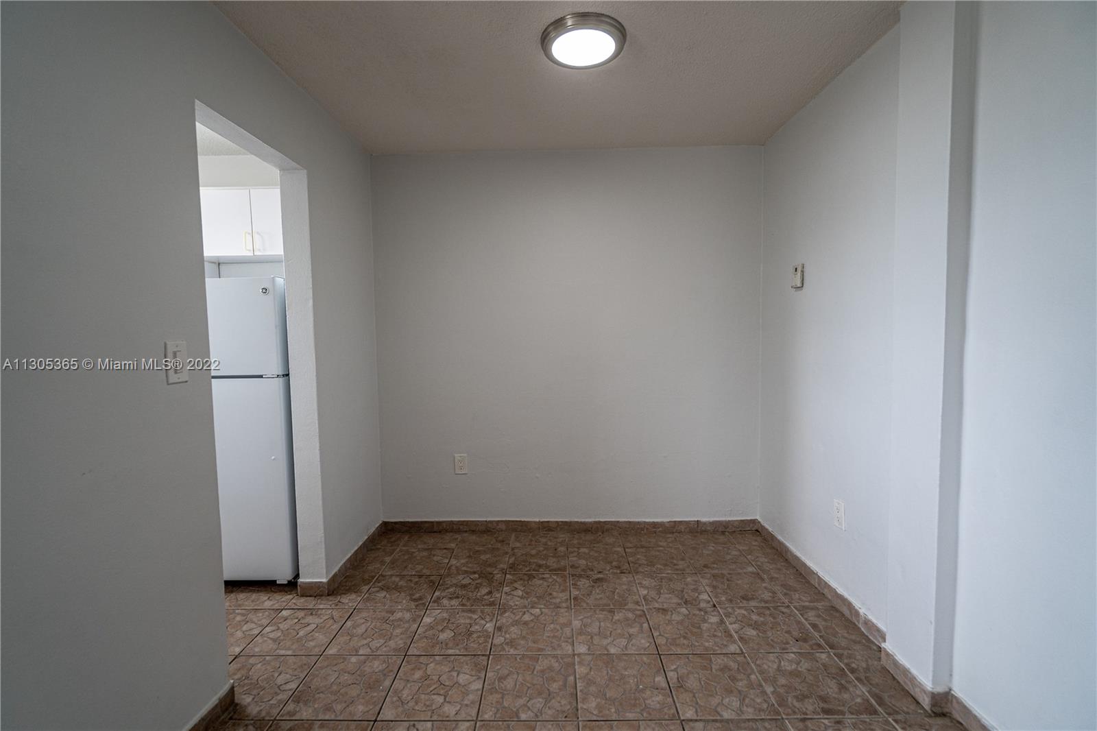 ENCLAVE TOWER CONDO - Residential Lease