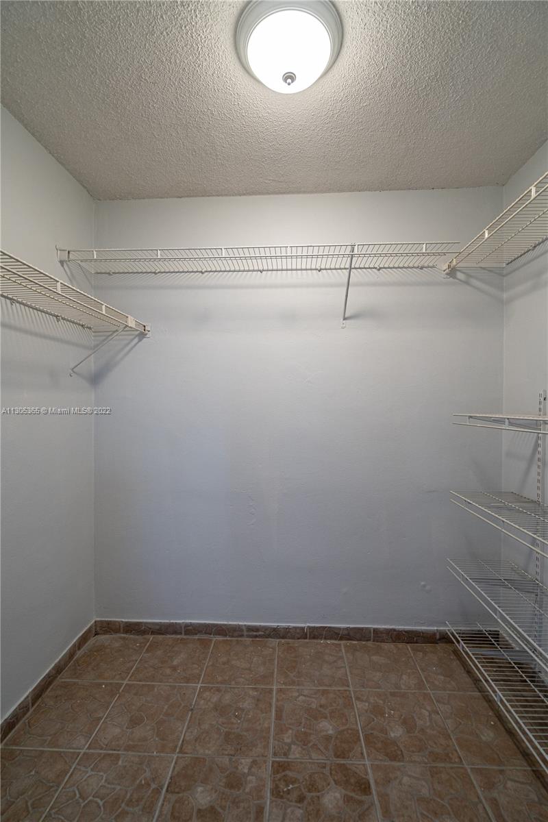 ENCLAVE TOWER CONDO - Residential Lease