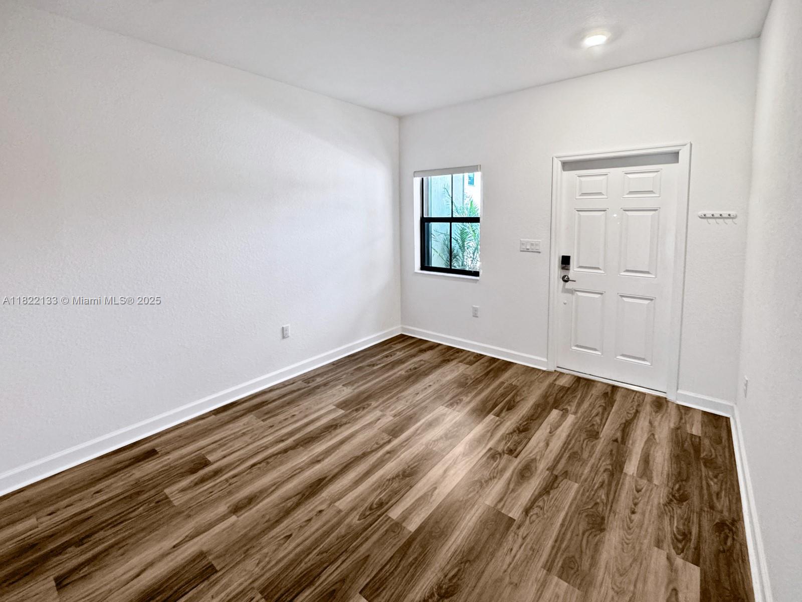 PALOMINO LAKES - Residential