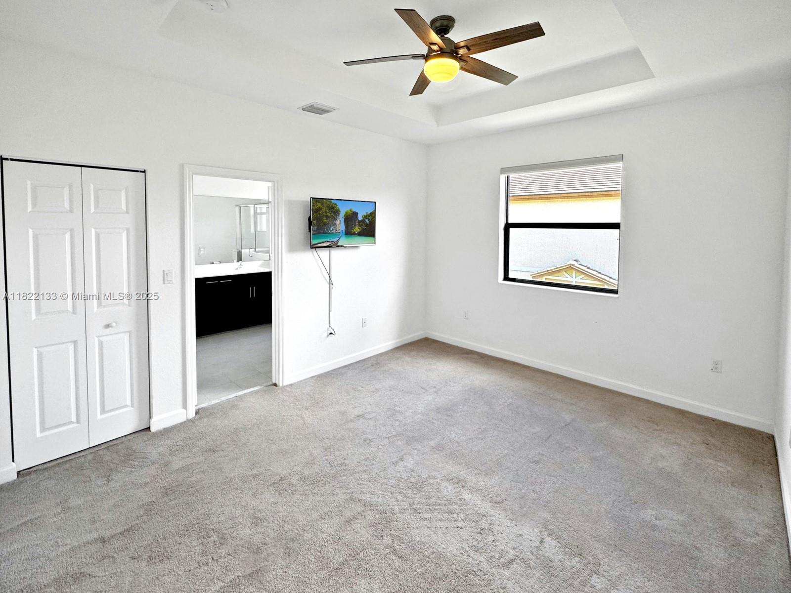 PALOMINO LAKES - Residential