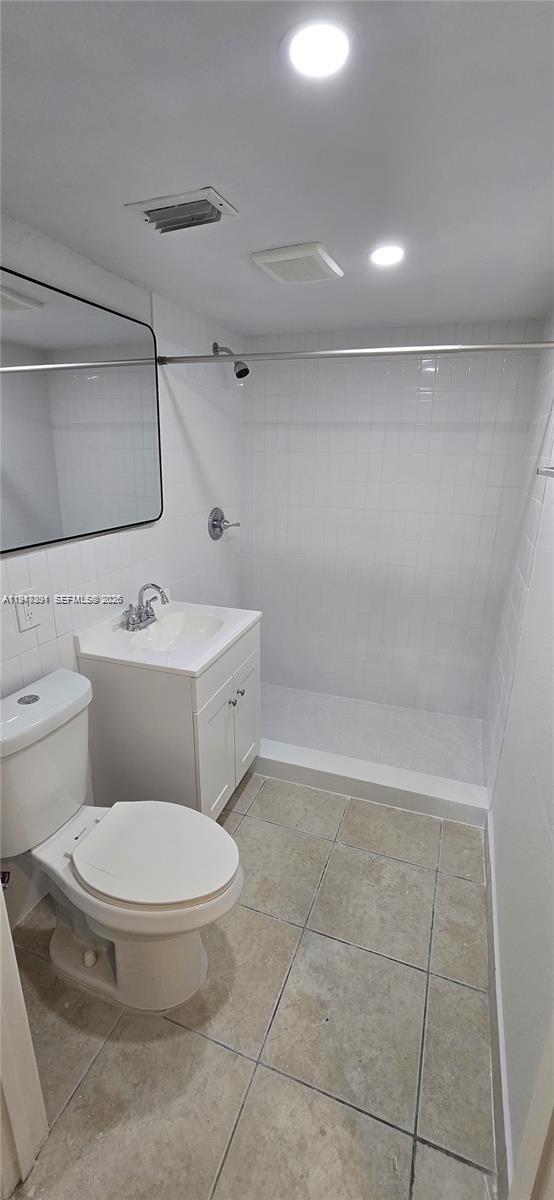 A A DOOLEY SUB - Residential Lease