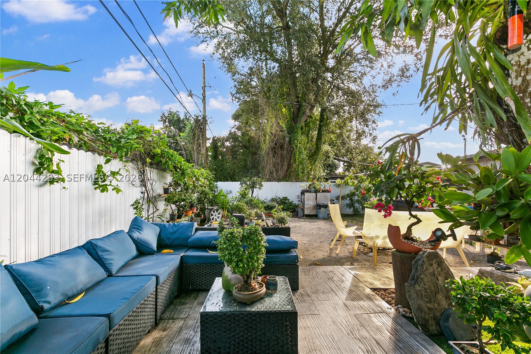 MYRTLE GROVE 1ST ADDN - Residential