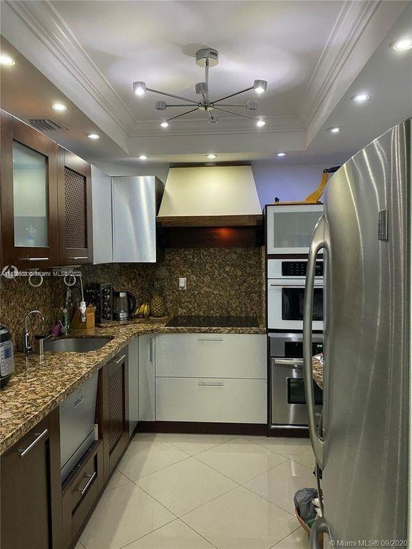 ARLEN HOUSE CONDO - Residential Lease