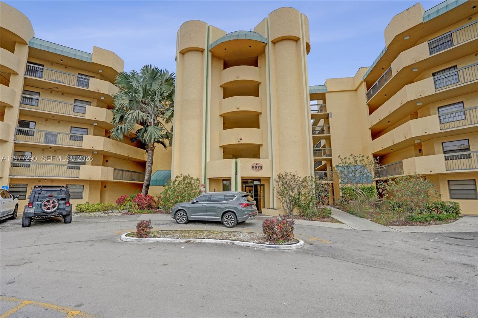ISLES OF INVERRARY II CON - Residential