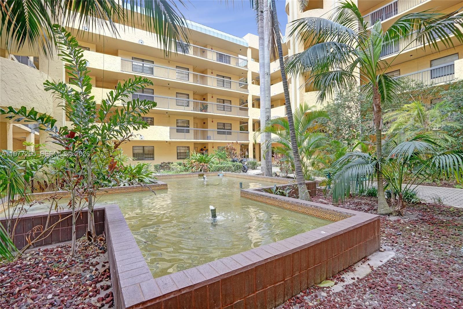 ISLES OF INVERRARY II CON - Residential