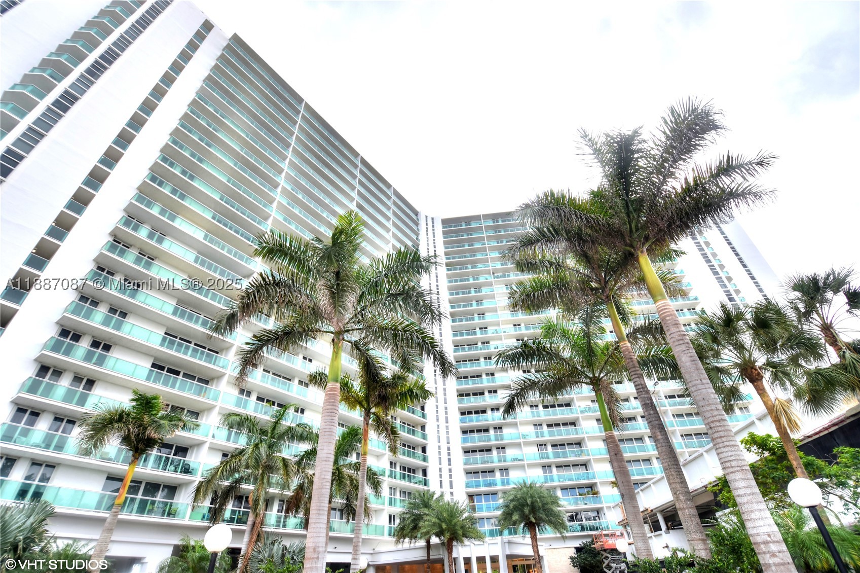 ARLEN HOUSE EAST CONDO - Residential