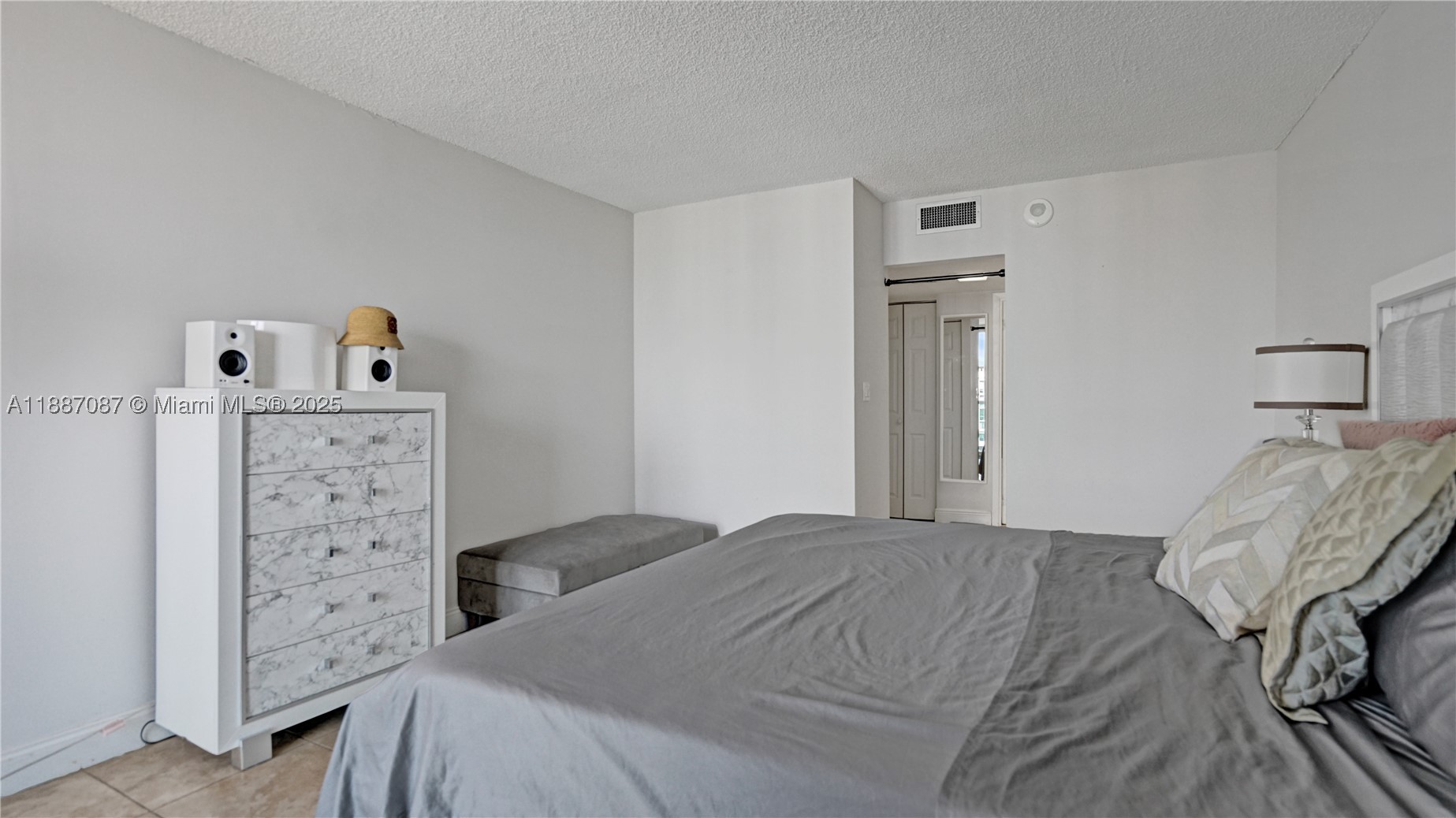 ARLEN HOUSE EAST CONDO - Residential