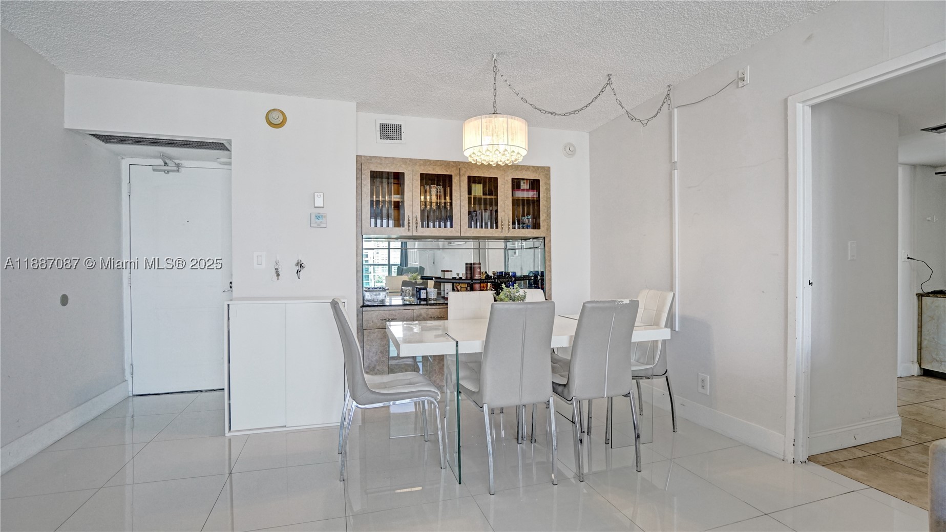 ARLEN HOUSE EAST CONDO - Residential