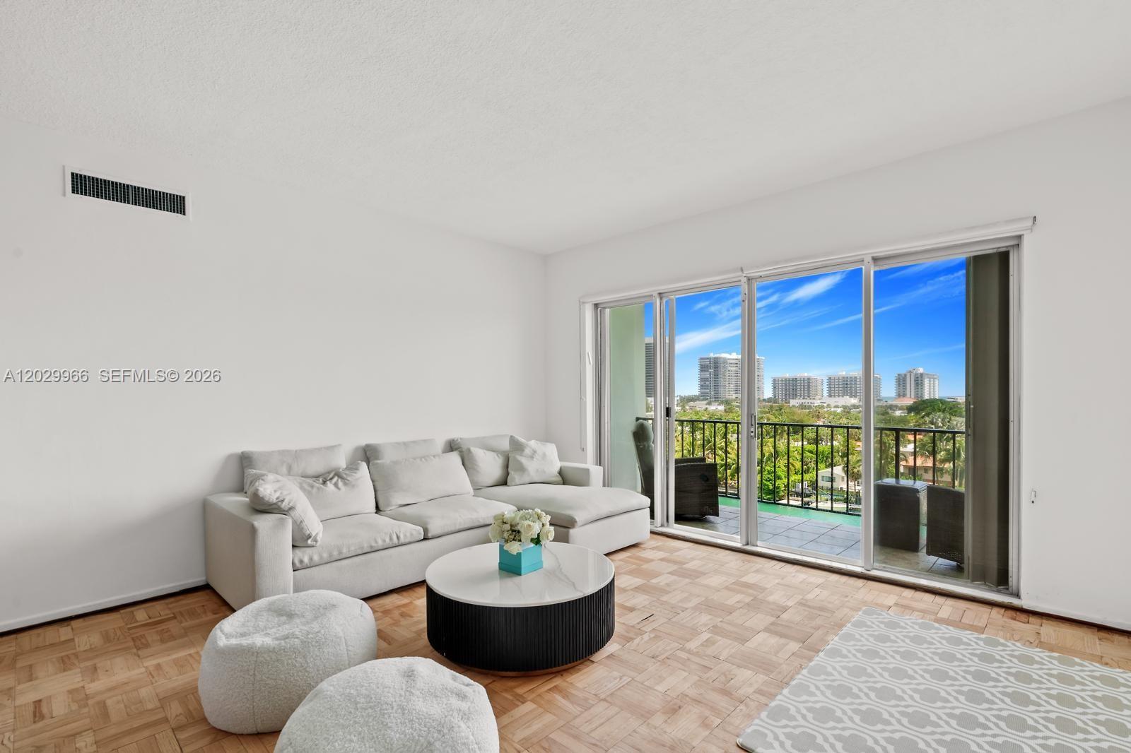 GRANADA CONDOMINIUM - Residential