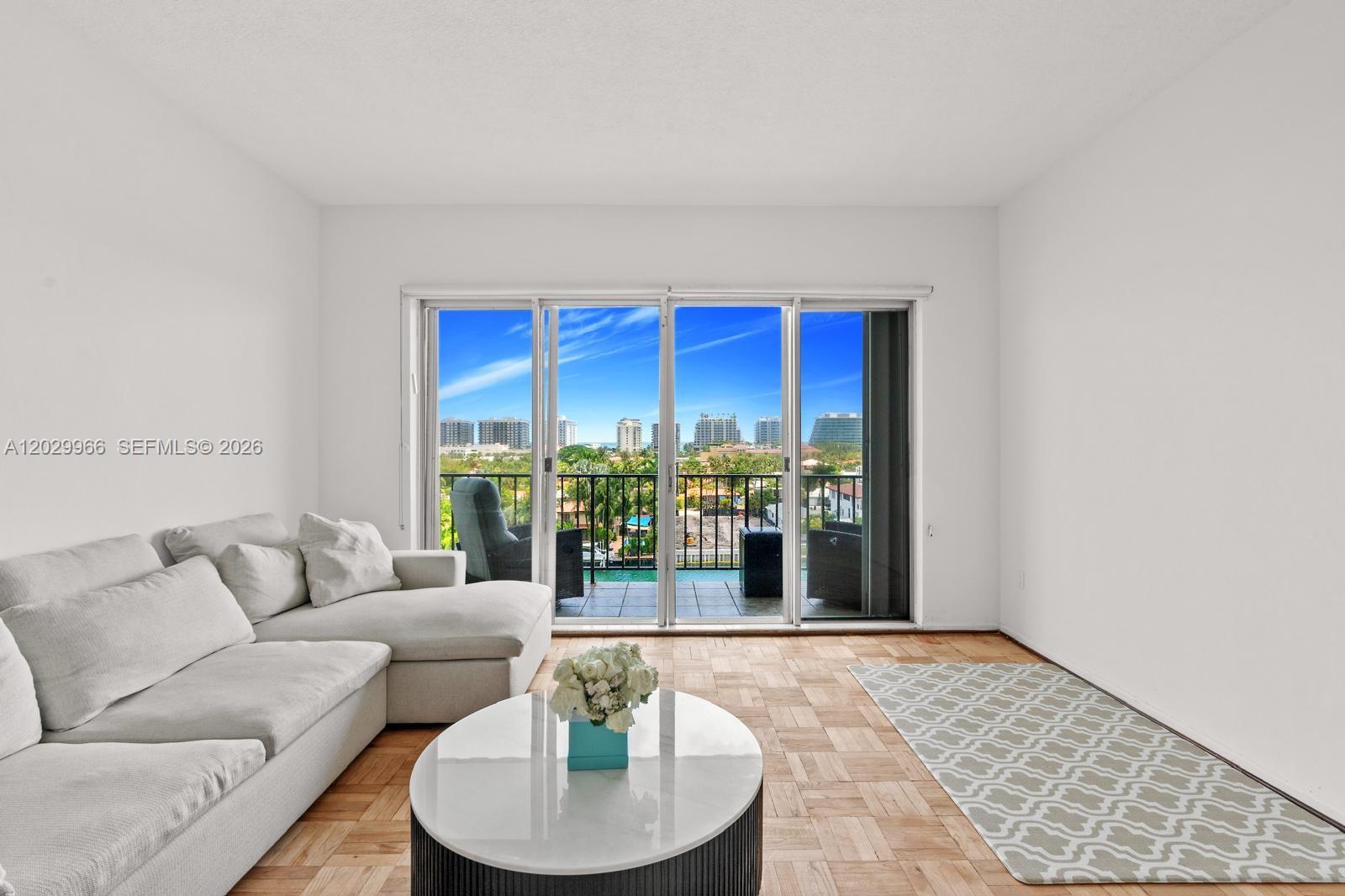 GRANADA CONDOMINIUM - Residential