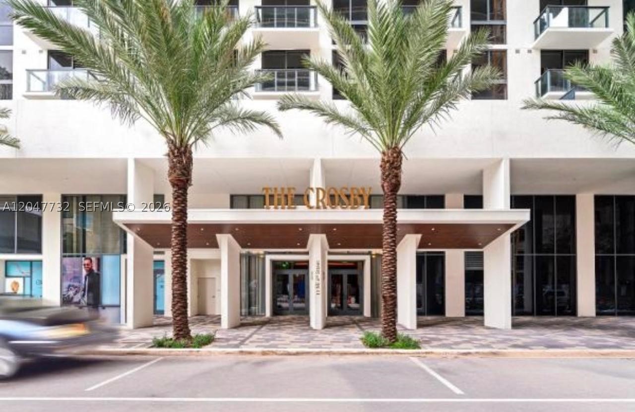 Brand-new, fully furnished condo at The Crosby in Miami Worldcenter featuring a bright, open layout with floor-to-ceiling windows, city views, a modern European-style kitchen with Bosch appliances, in-unit washer and dryer, and high-end finishes throughout. Enjoy resort-style amenities including a rooftop pool, fitness center, lounge, business center, theater, and game room. Ideally located just steps from Brightline, Kaseya Center, Bayside, and the Frost Museum, with quick access to Brickell, Wynwood, top dining, shopping, and major highways. Available for immediate move-in. Easy to show!!