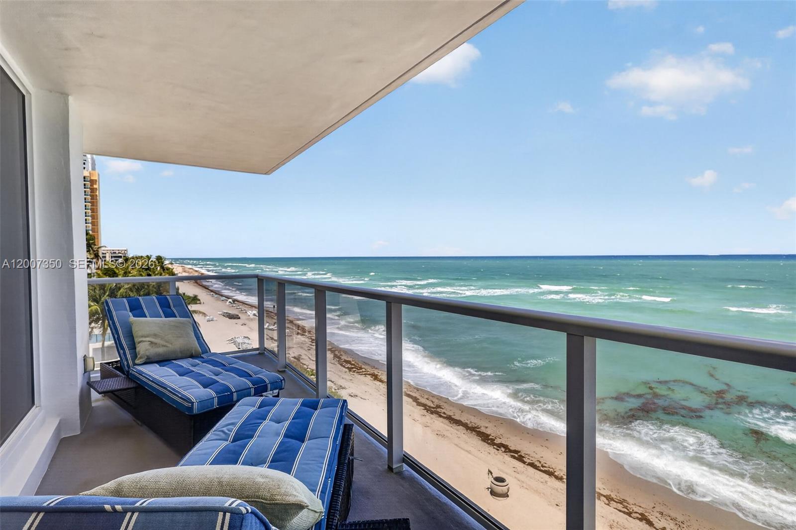 AQUARIUS CONDO - Residential