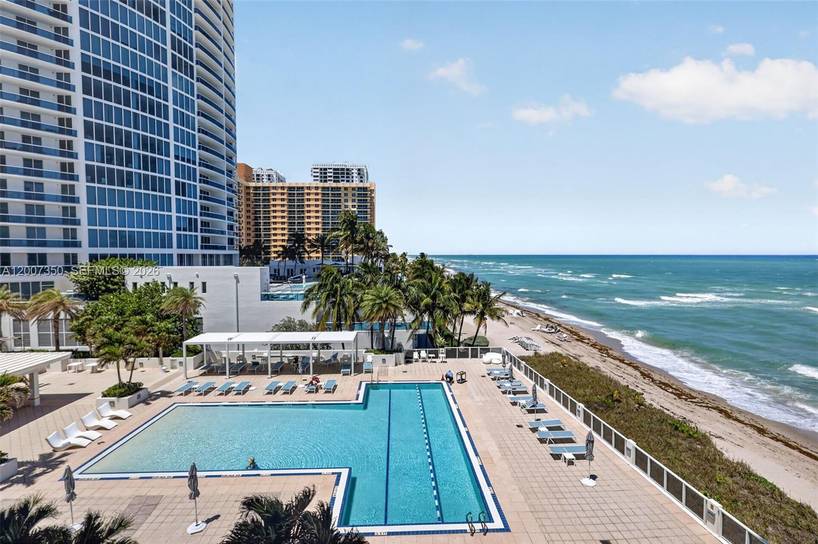 AQUARIUS CONDO - Residential