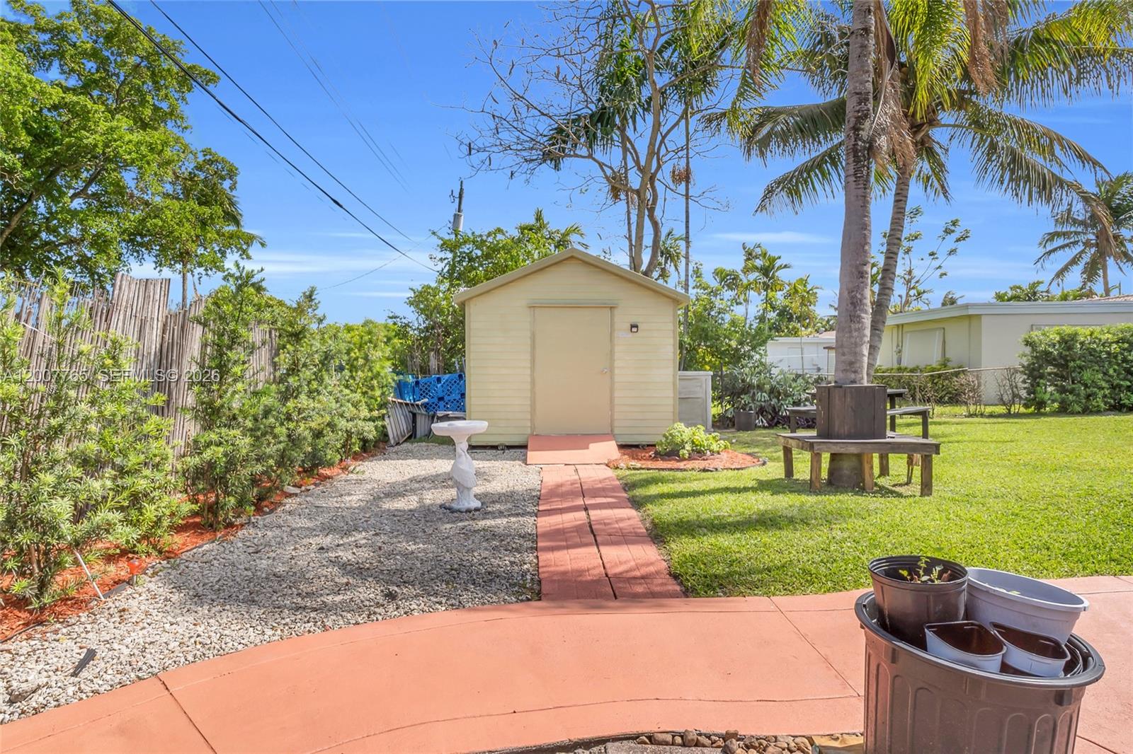 BREEZY MANOR AMENDED - Residential