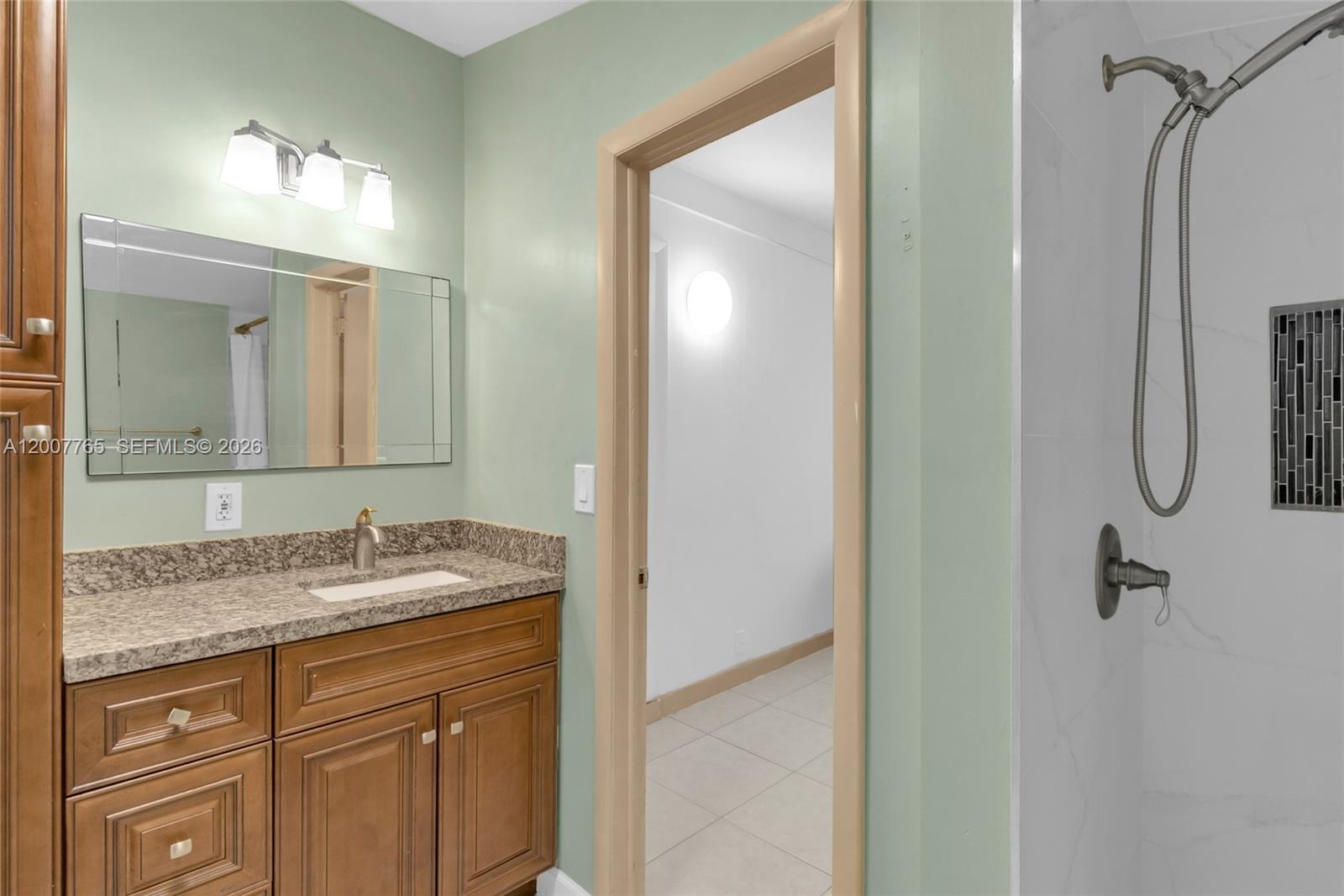 BREEZY MANOR AMENDED - Residential