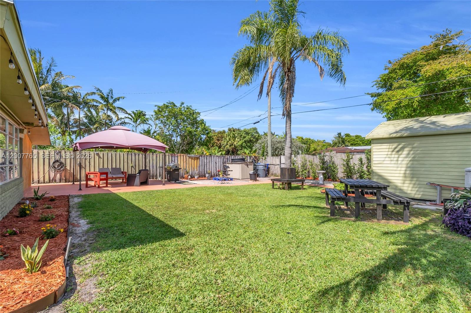 BREEZY MANOR AMENDED - Residential