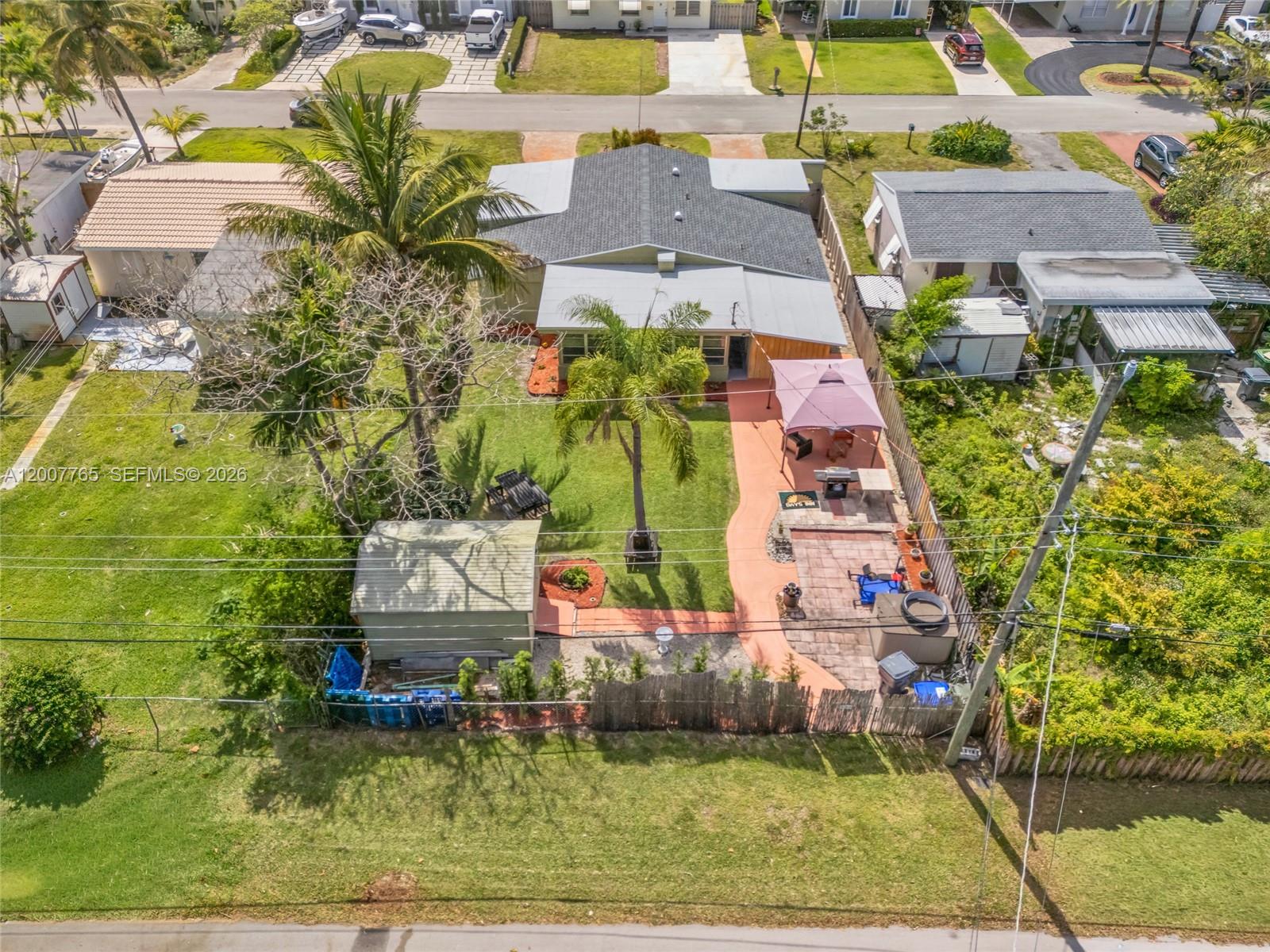 BREEZY MANOR AMENDED - Residential