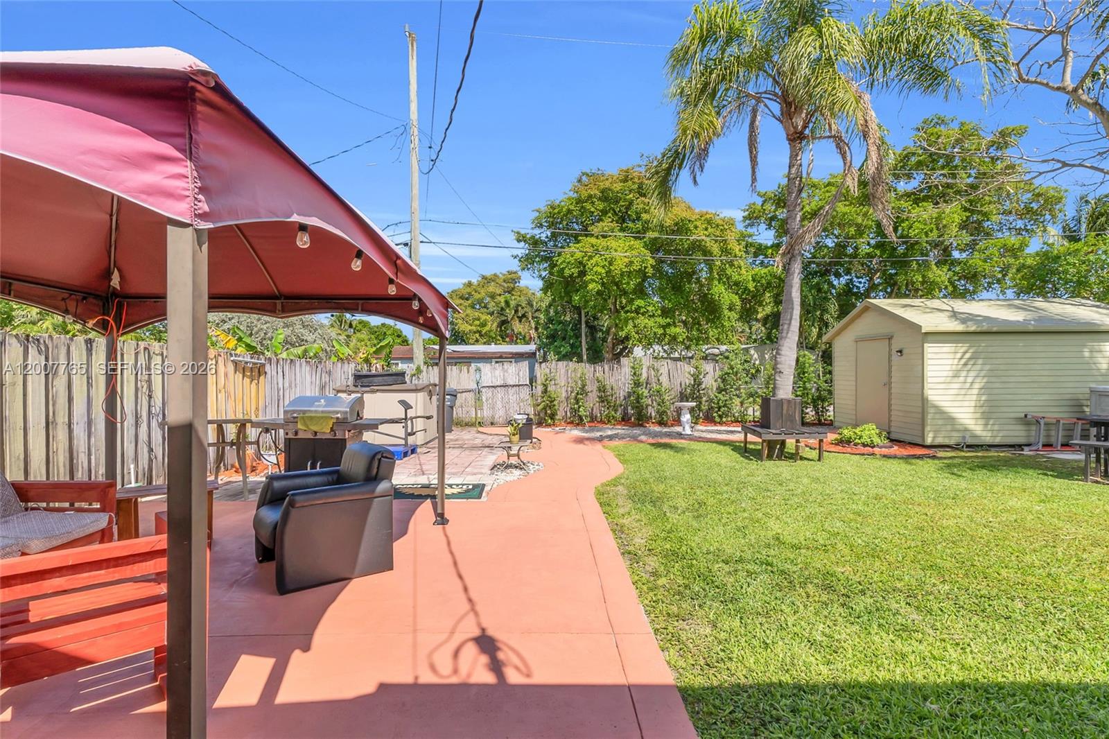BREEZY MANOR AMENDED - Residential