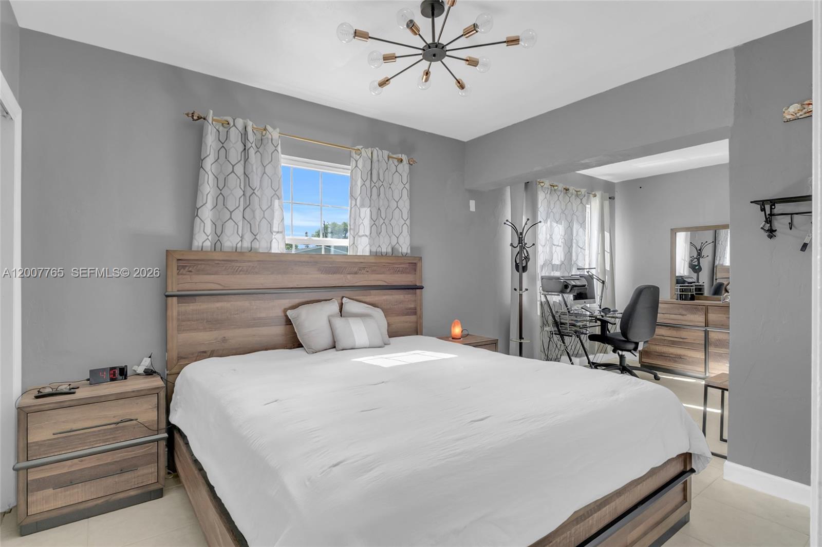 BREEZY MANOR AMENDED - Residential