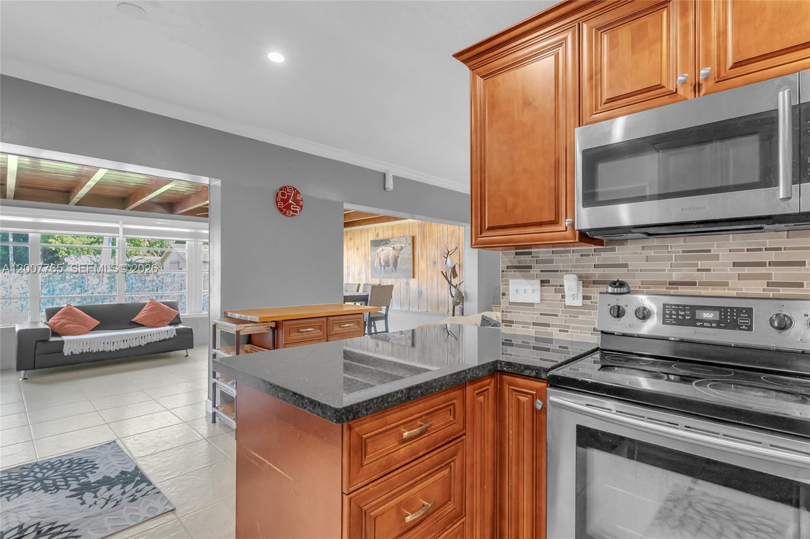 BREEZY MANOR AMENDED - Residential