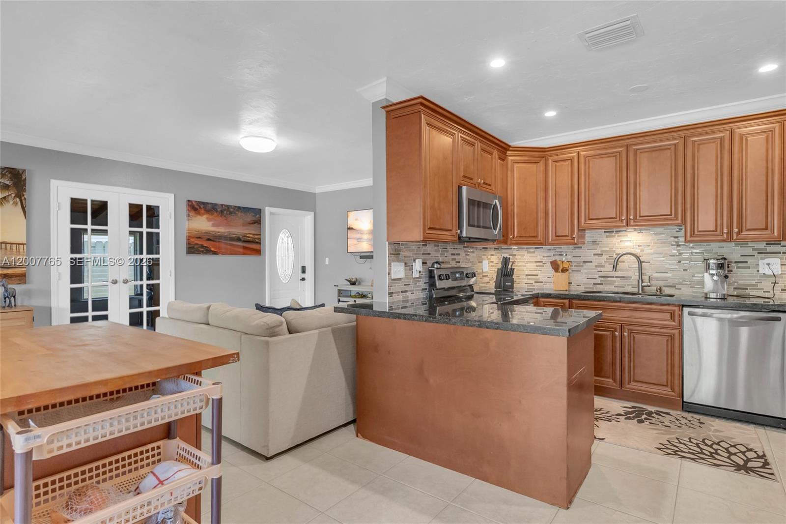 BREEZY MANOR AMENDED - Residential