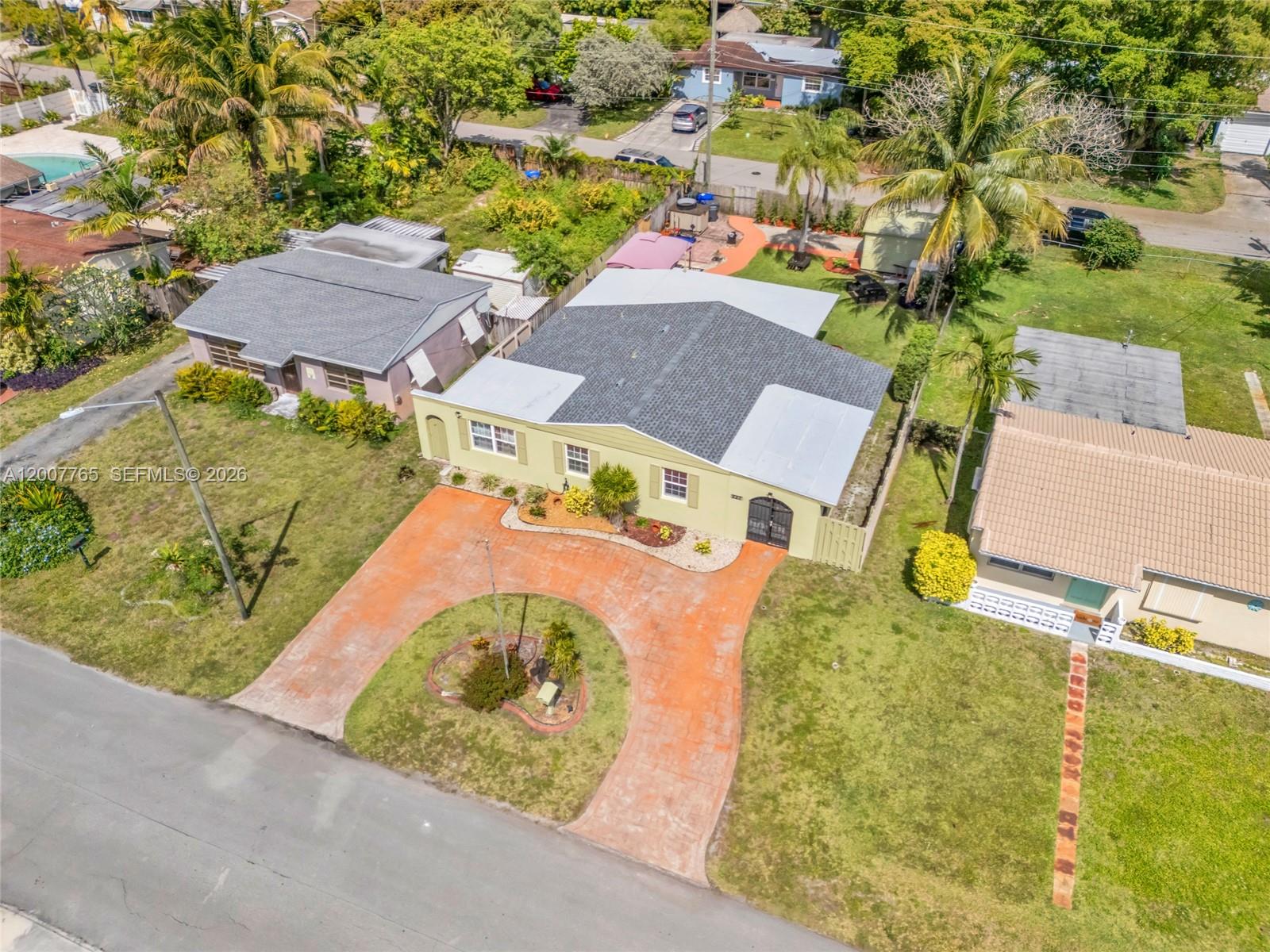 BREEZY MANOR AMENDED - Residential