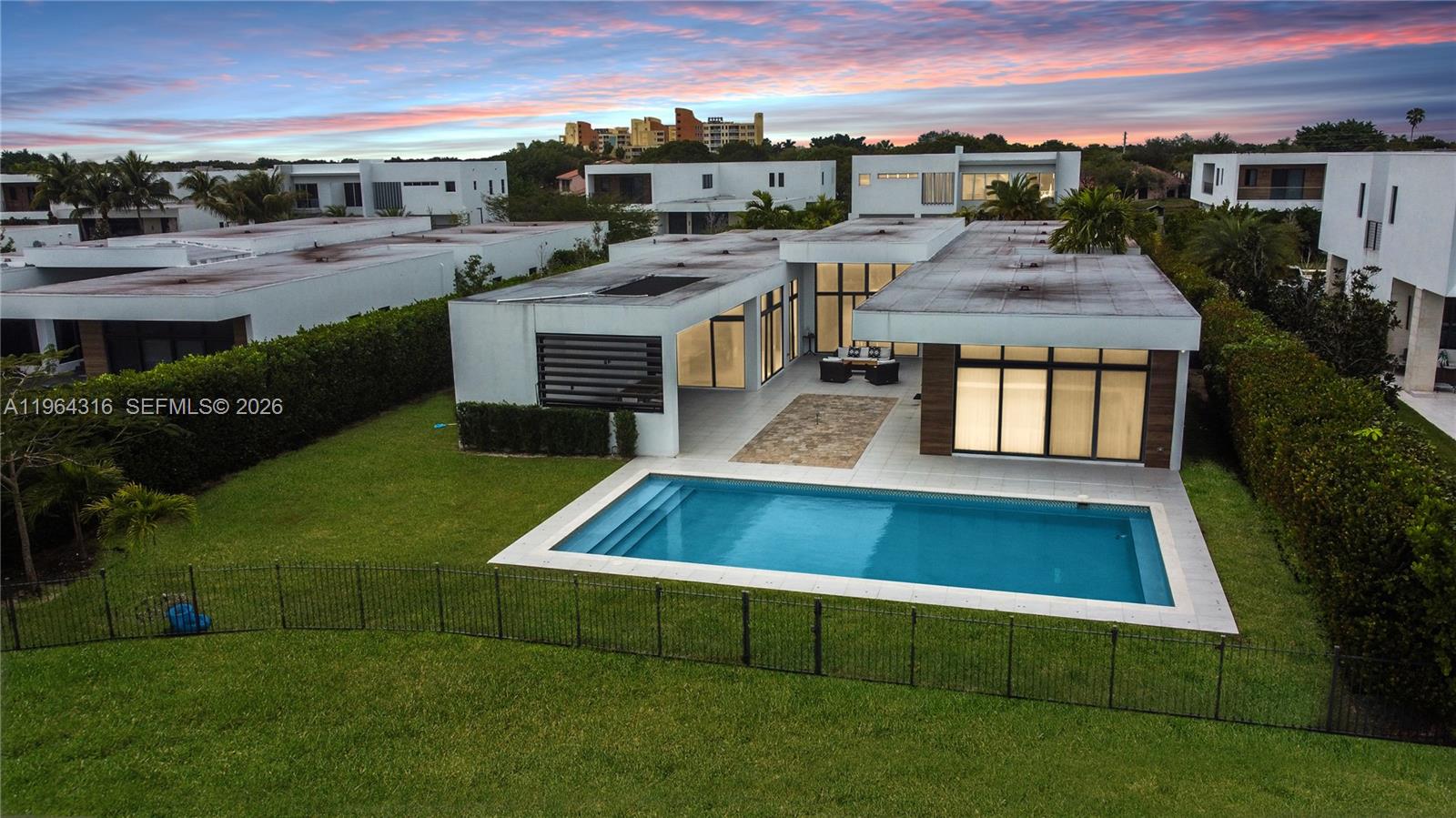 WESTON ESTATES - Residential