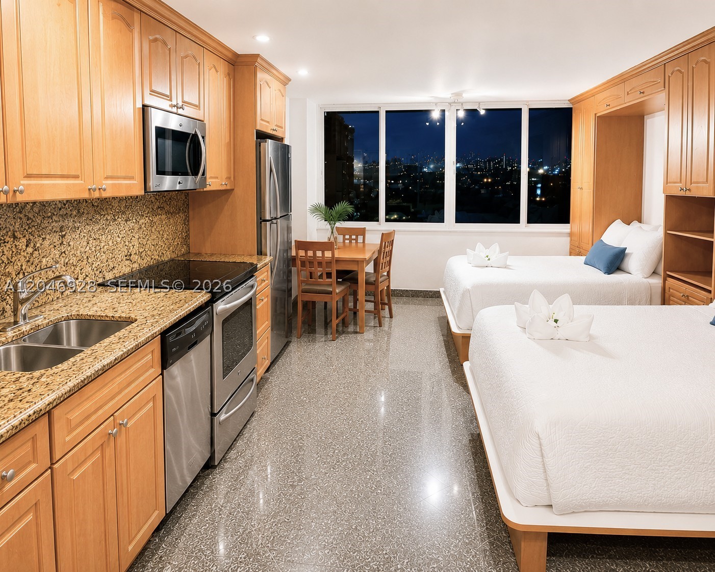 THE AVENTURA BEACH CLUB C - Residential