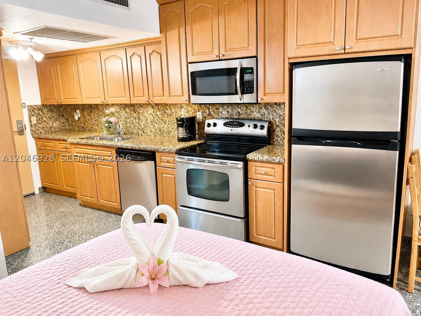 THE AVENTURA BEACH CLUB C - Residential