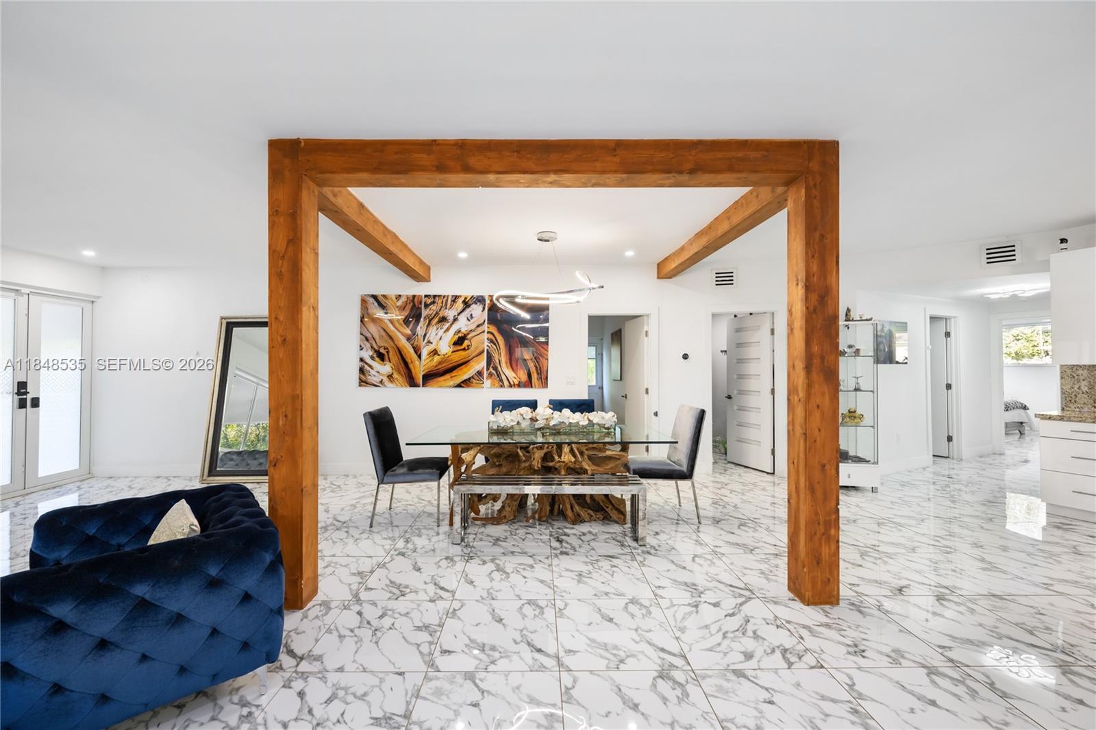 BISCAYNE PARK ESTS AMD - Residential