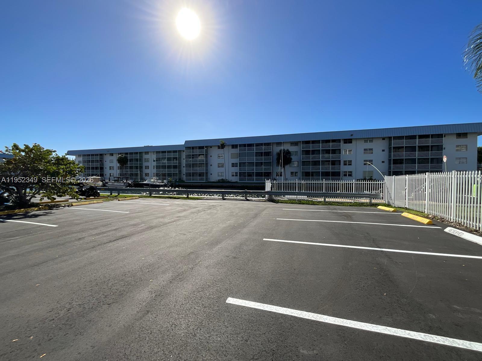 EDEN ISLES CONDO # 4 - Residential