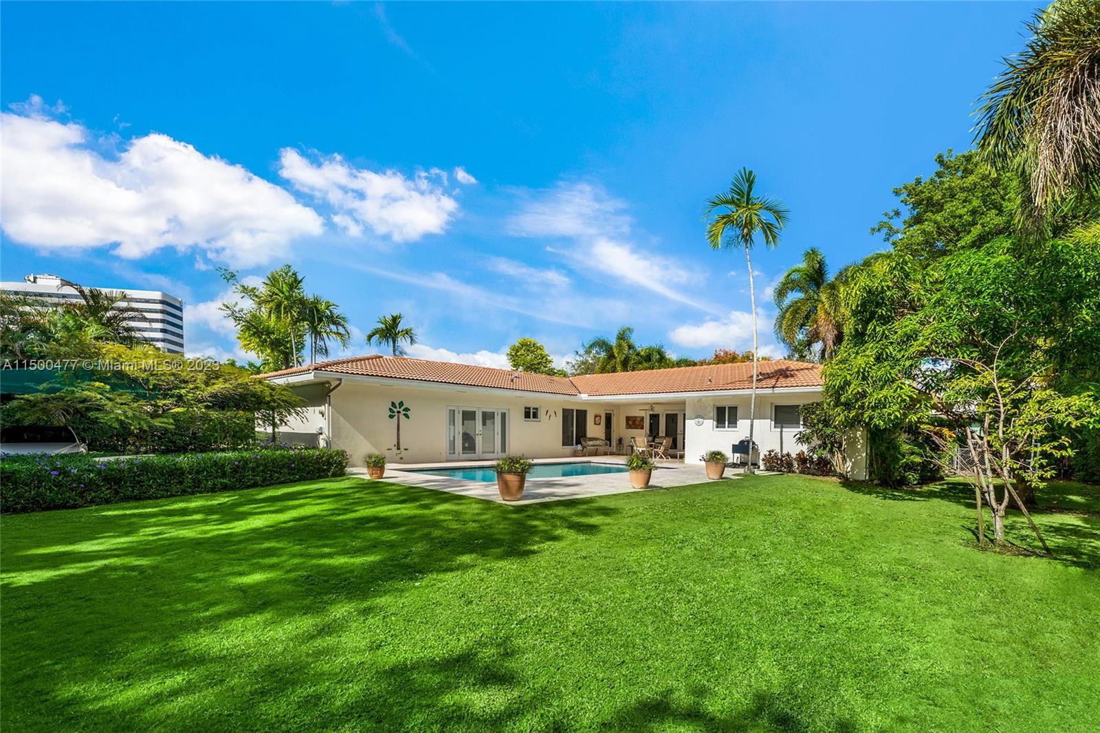 BAY POINT - Residential