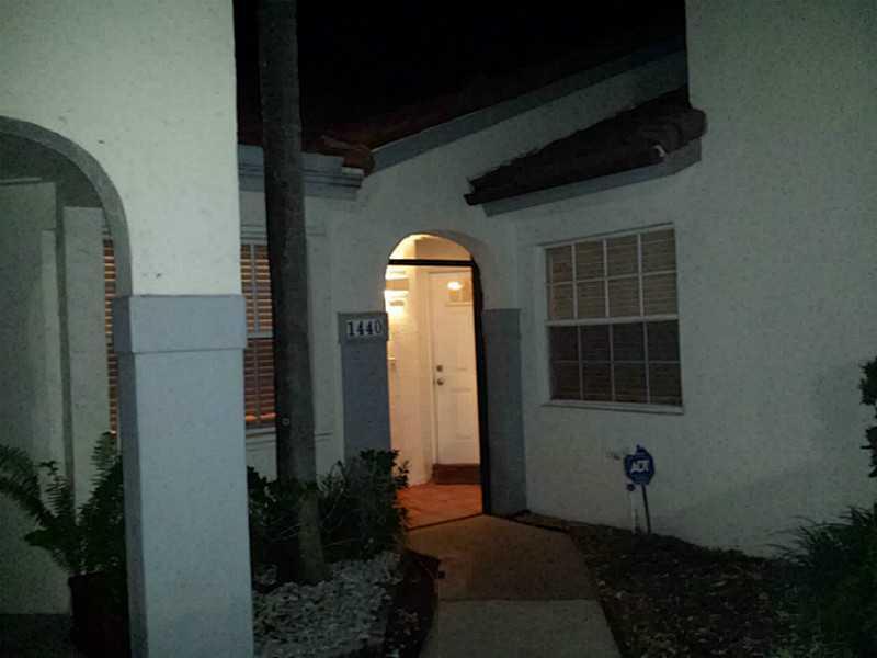 GORGEOUS 2/2 TOWNHOME PLUS CLOSED PATIO CONVERTED INTO NICE ROOM WITH A/C. IN HEART OF WESTON.  NEW ROOF, NEW STAINLESS STEEL APPLIANCES, NEW A/C, REMODELED/MODERN KITCHEN AND BATHROOMS, BEATIFUL NEW CERAMIC TILES, DARK WOOD FLOORS IN BEDROOMS, FRENCH DOO RS OPEN ONTO A BEAUTIFUL PRIVATE FENCED TERRACE -  GREAT FOR ENTERTAINING. AMAZING  "A" RATED SCHOOLS, CLOSE TO FREEWAYS, PLENTY OF GUEST PARKING, CLOSE TO WONDERFUL PARKS & WESTON TOWN CENTER.   WILL NOT LAST