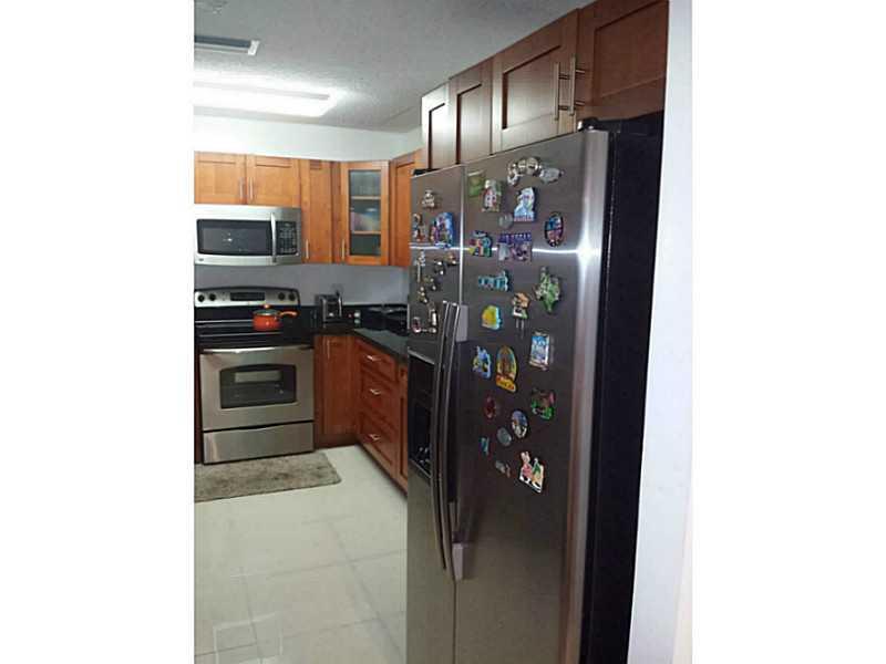 COUNTRY ISLES PHASE II 12 - Residential Lease