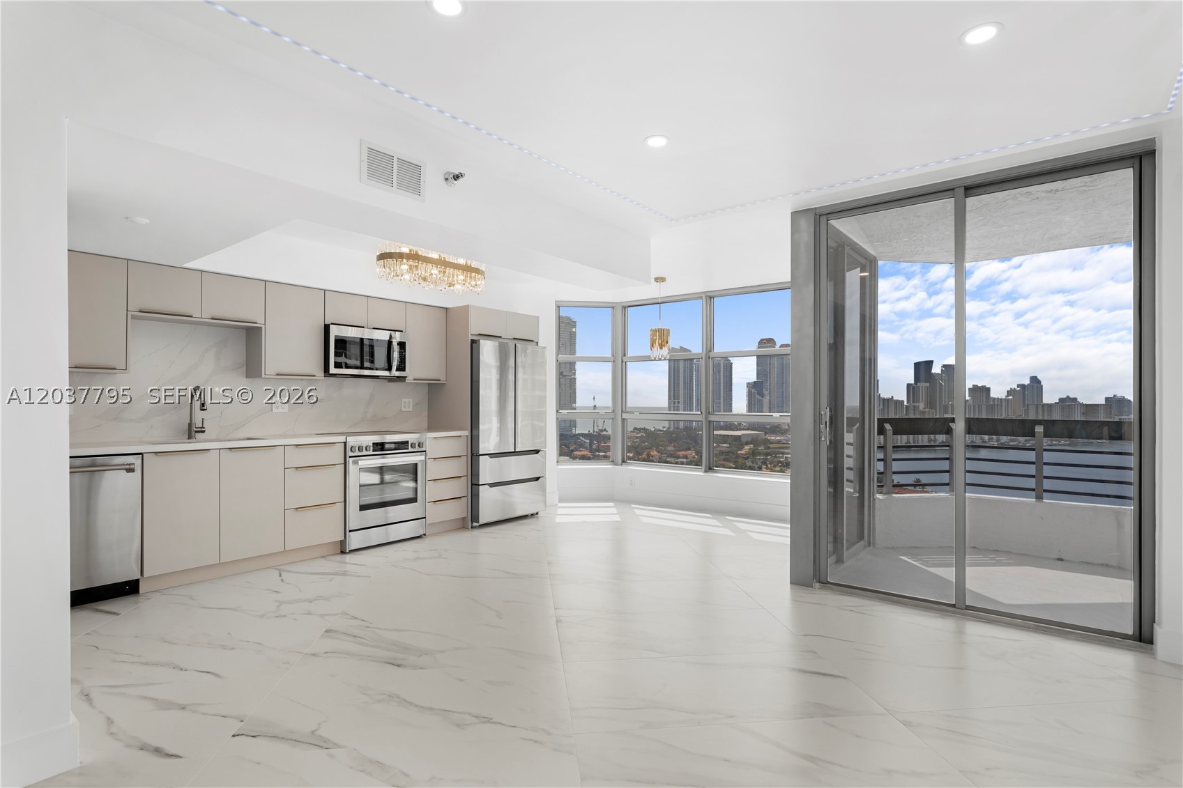 MYSTIC POINTE CONDO NO TW - Residential Lease